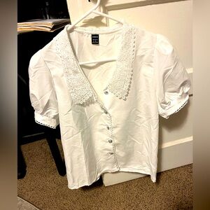 Cute white blouse. Brand new